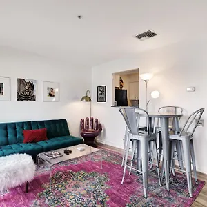 Nash-vegas Oasis , Nashville United States
